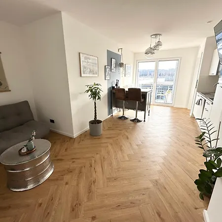 شقة Wonderful World - Stadtnah, Balkon, Parkplatz, E-ladestation, Fitnessstudio كوبلنس