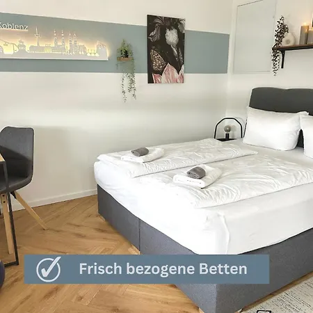 Apartament Wonderful World - Stadtnah, Balkon, Parkplatz, E-ladestation, Fitnessstudio *