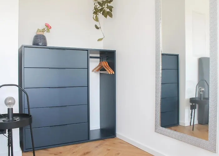 Apartamento Wonderful World - Stadtnah, Balkon, Parkplatz, E-ladestation, Fitnessstudio *